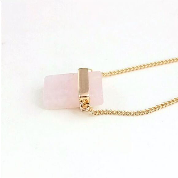 The Rose Quartz Gold Plated Long Chain With Rose Quartz pendant - Picture 2 of 9